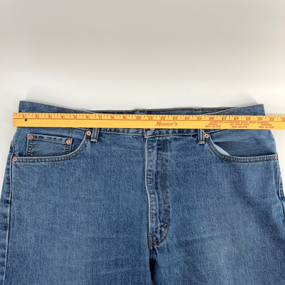 Levi Strauss 550 Relaxed Fit Mens Jeans Blue Denim W42 L32 - Picture 4 of 10